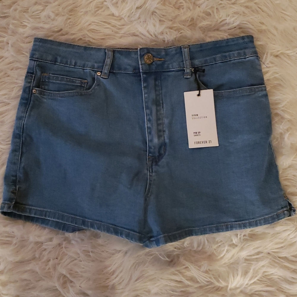 Forever21 pin up shorts